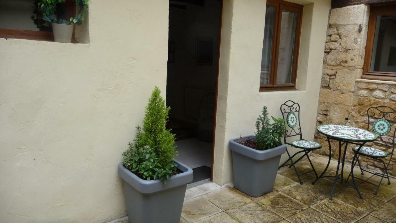 Appartement Aux Armoiries De Sarlat Bagian luar foto