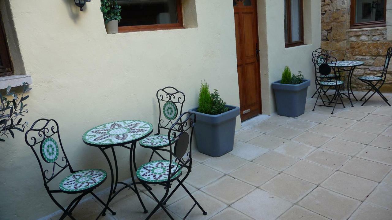 Appartement Aux Armoiries De Sarlat Bagian luar foto